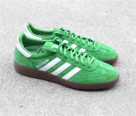 adidas neo grün sohle|adidas green shoes men.